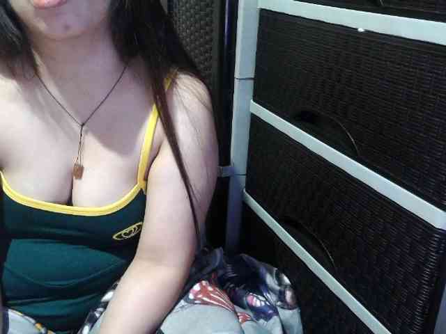 Cassiee webcam