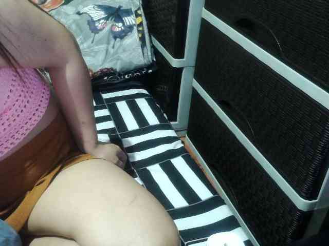 Cassiee webcam