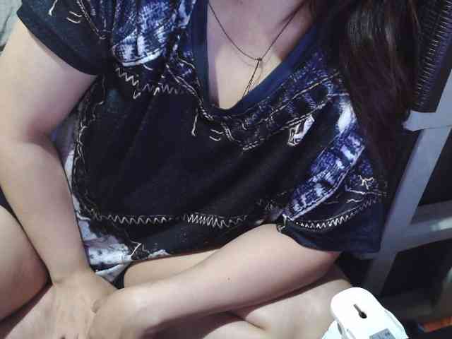 Cassiee webcam
