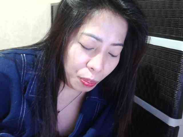 Cassiee webcam