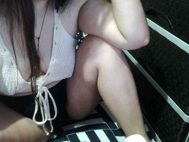 Cassiee webcam