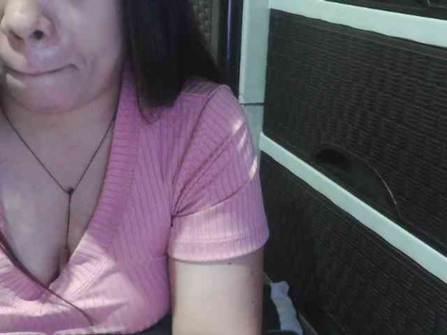 Cassiee webcam
