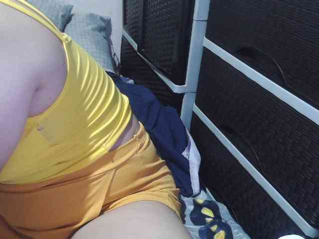 Cassiee webcam