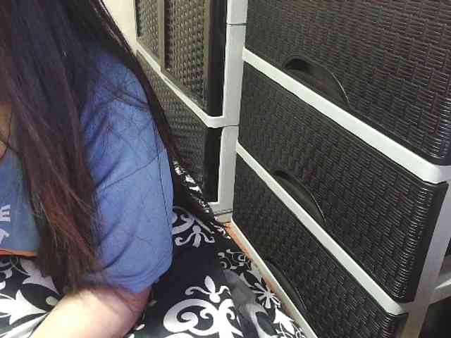 Cassiee webcam