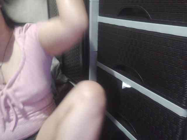 Cassiee webcam