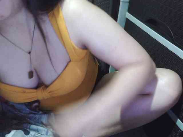 Cassiee webcam
