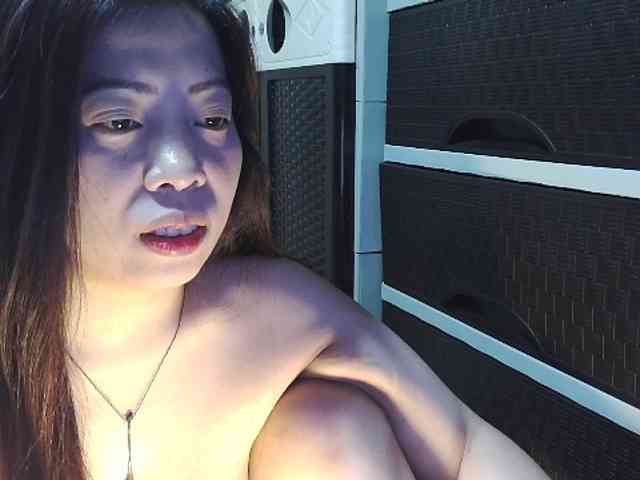 Kazzandra webcam