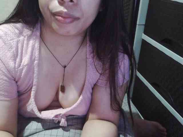 Cassiee webcam