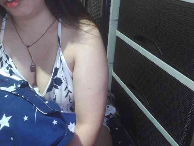 Cassiee webcam