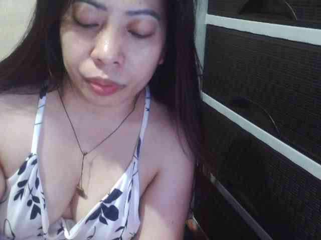 Cassiee webcam