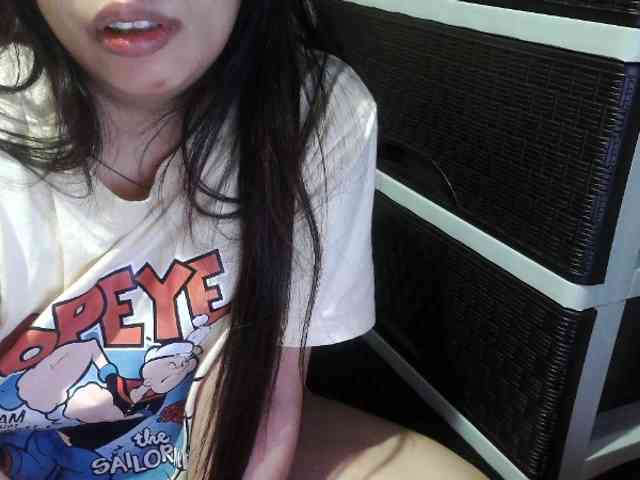 Cassiee webcam