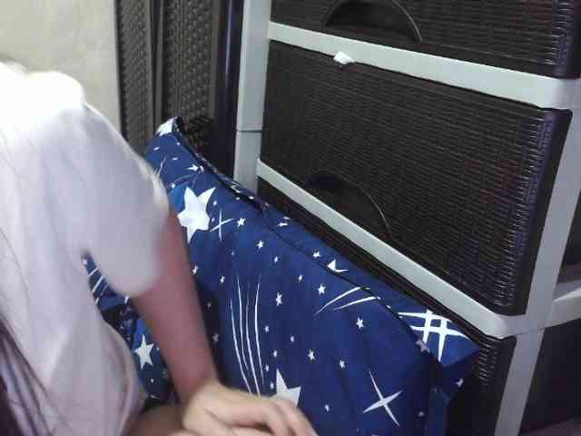 Cassiee webcam