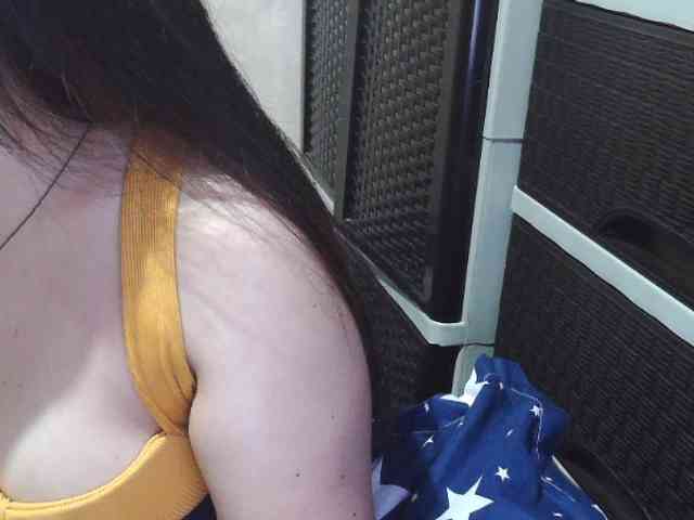 Cassiee webcam