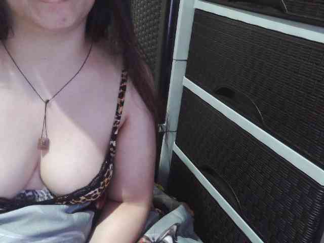 Cassiee webcam
