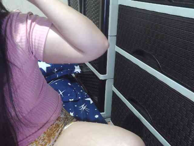 Cassiee webcam