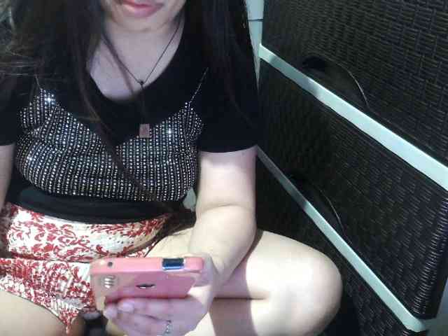 Cassiee webcam
