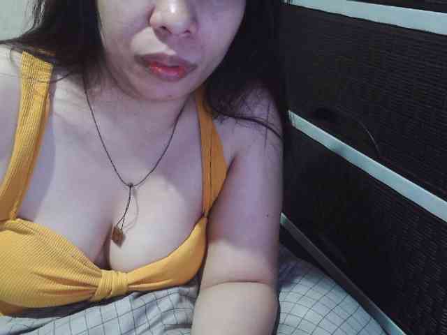 Cassiee webcam