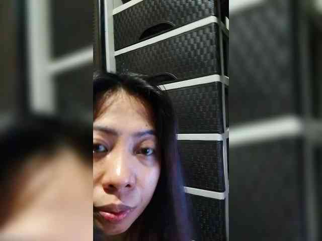 Cassiee webcam