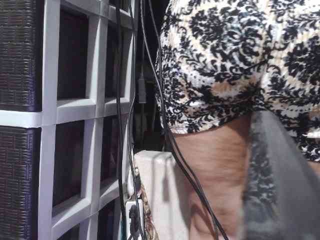 Cassiee webcam