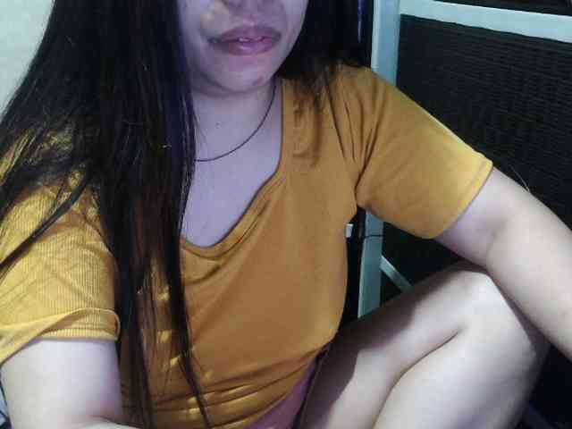 Cassiee webcam
