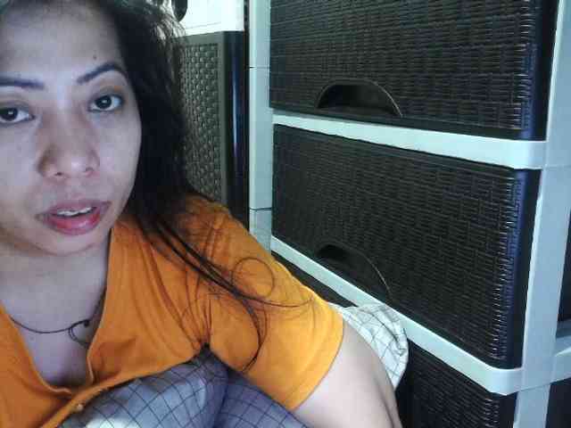 Cassiee webcam