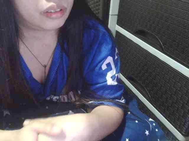 Cassiee webcam
