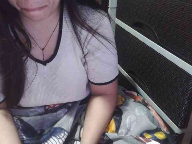 Cassiee webcam