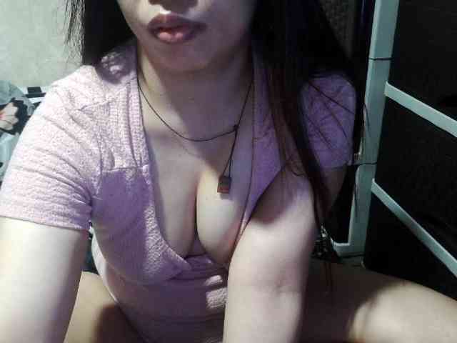 Cassiee webcam