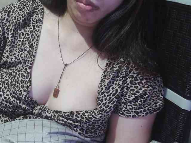 Cassiee webcam