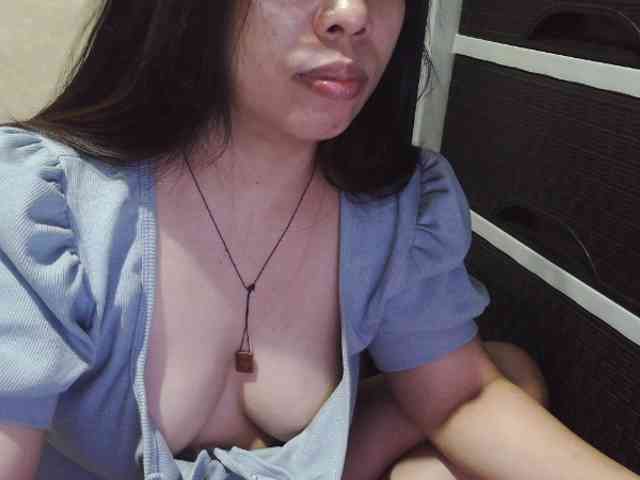Cassiee webcam