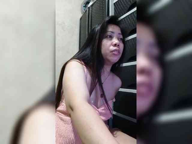 Cassiee webcam