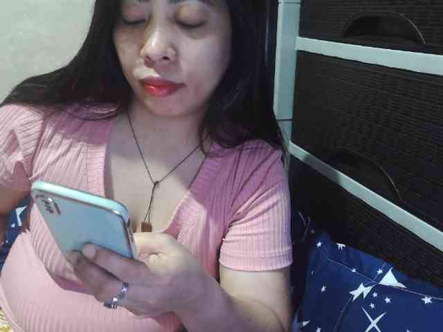 Cassiee webcam