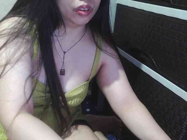 Cassiee webcam