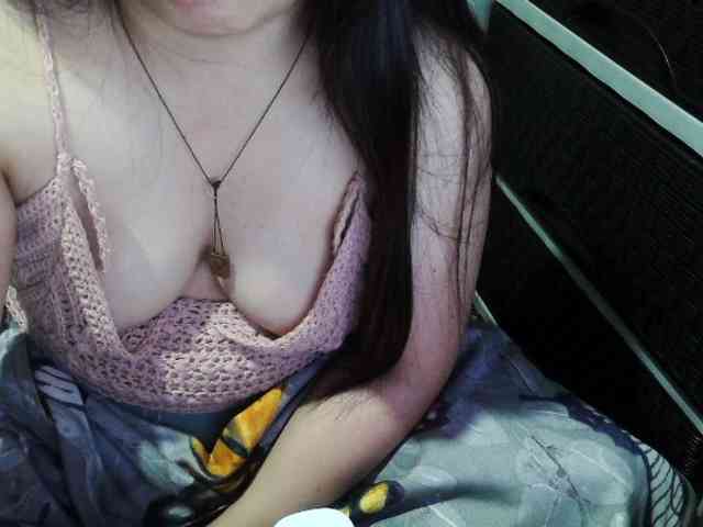 Cassiee webcam