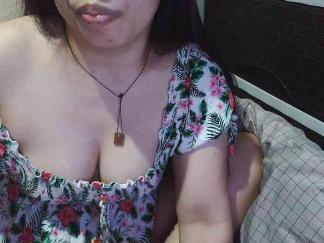 Cassiee webcam