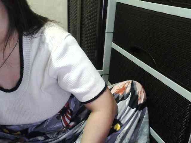 Cassiee webcam