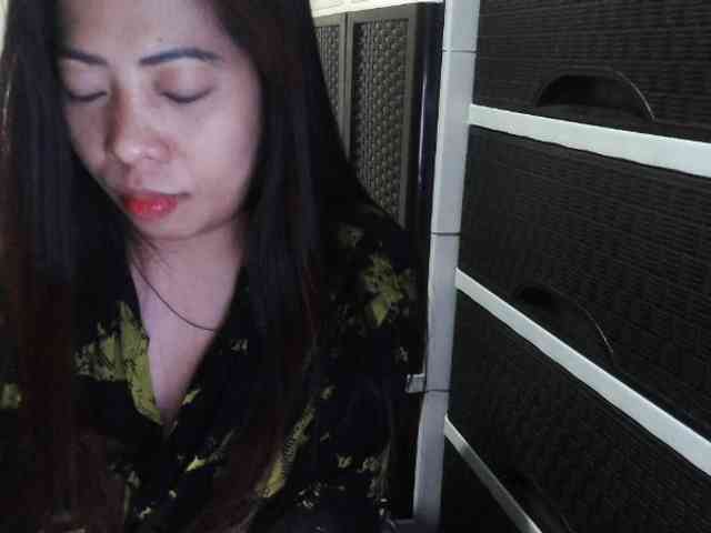 Cassiee webcam
