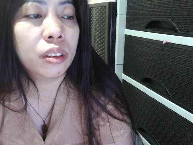 Cassiee webcam
