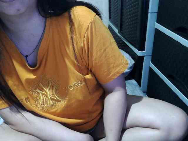 Cassiee webcam
