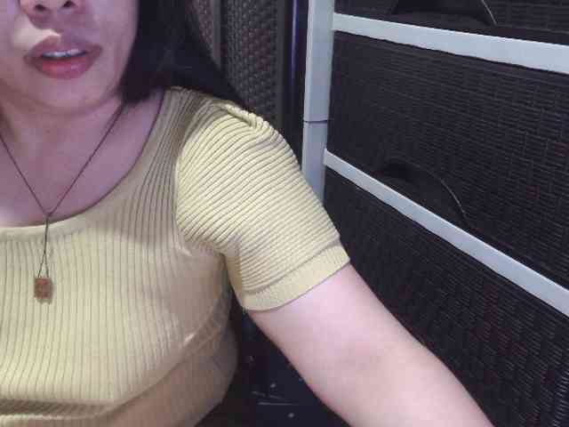 Cassiee webcam