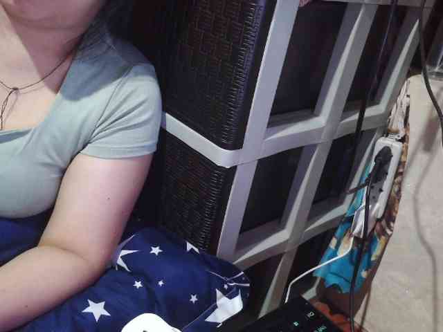 Cassiee webcam