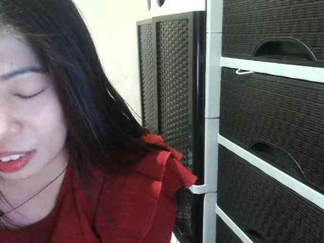 Cassiee webcam
