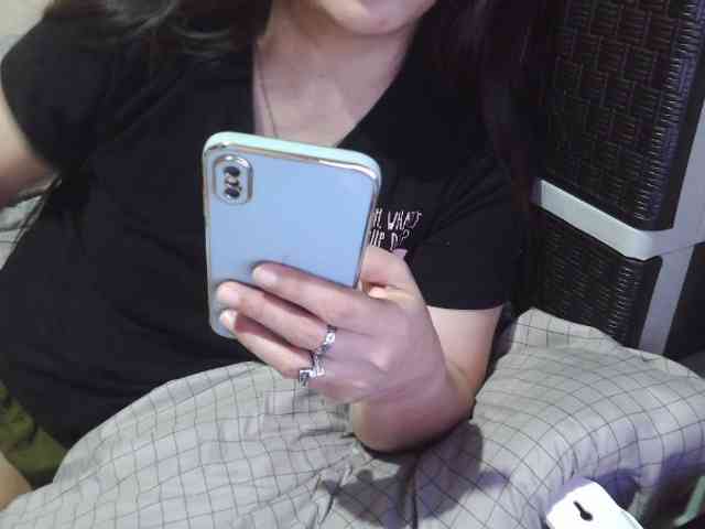 Cassiee webcam