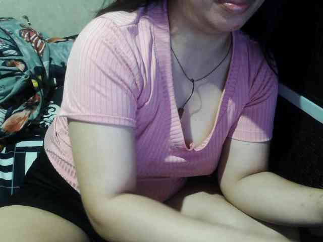 Cassiee webcam