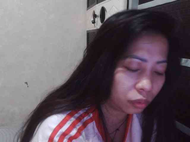Cassiee webcam