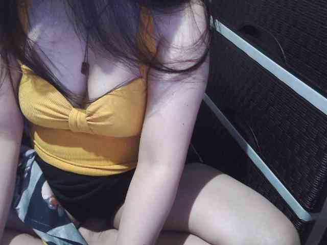 Cassiee webcam