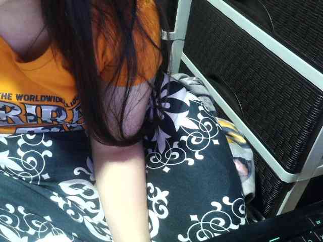 Cassiee webcam