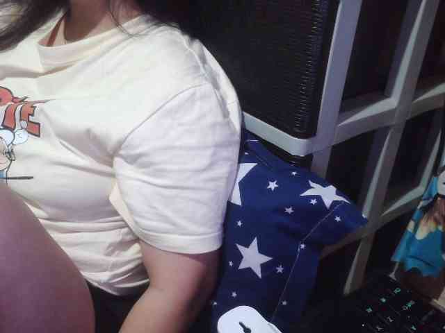 Cassiee webcam