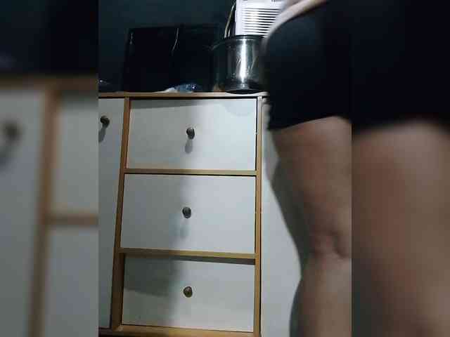 Cassiee webcam