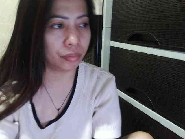 Cassiee webcam